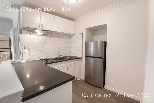 Building Photo - 709 Crenshaw Blvd