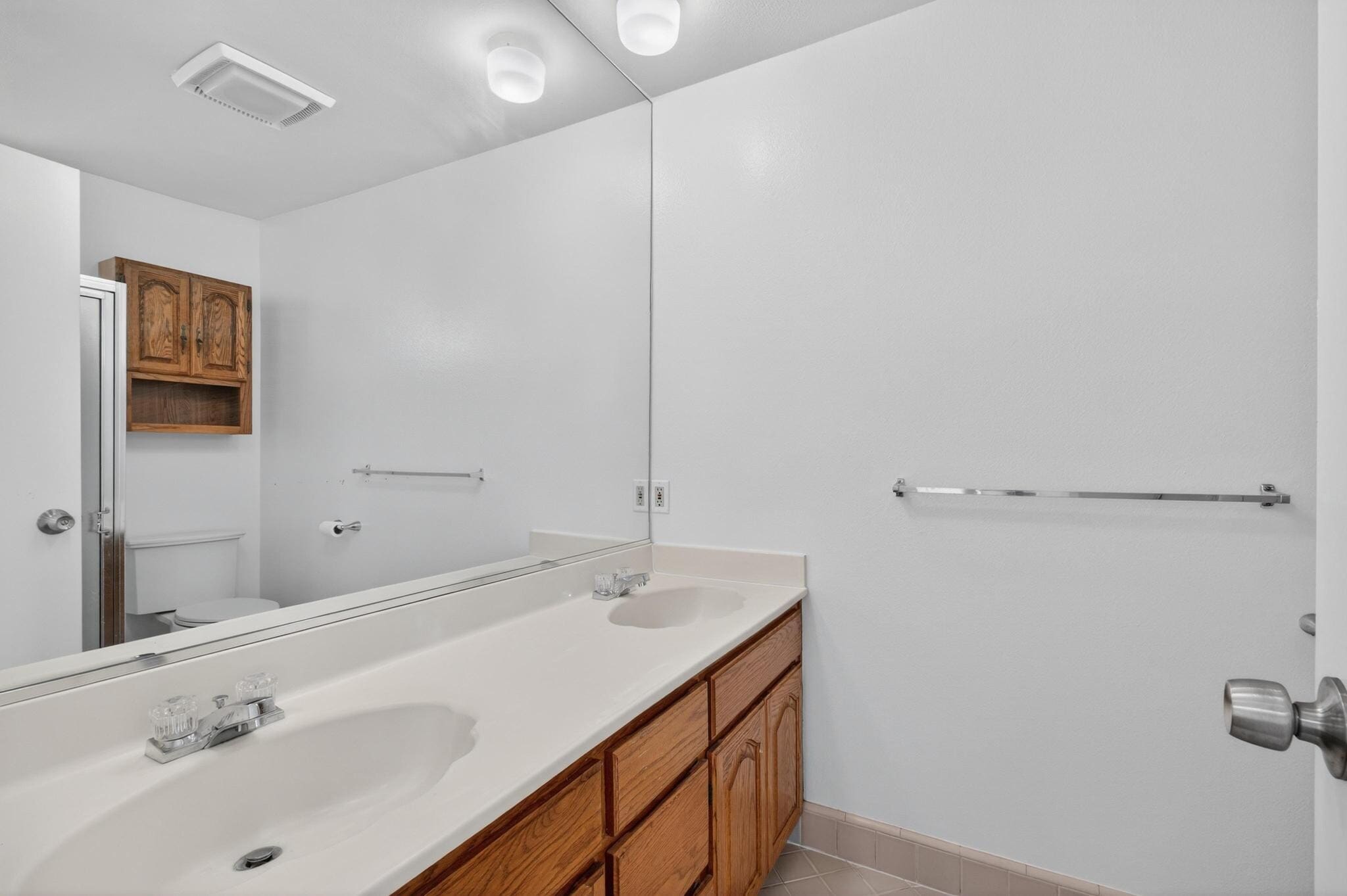 Building Photo - 15202 Florwood Ave