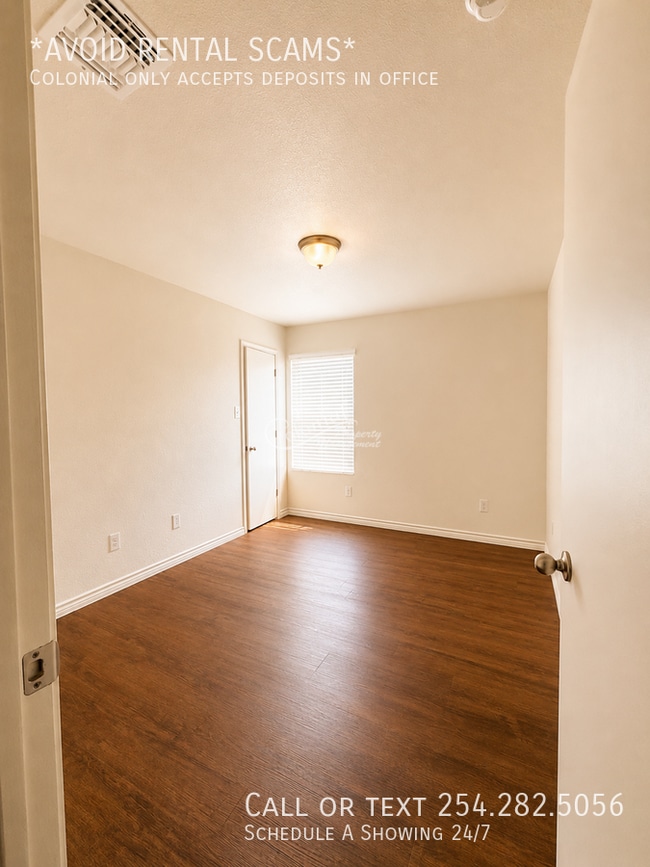 Building Photo - 1529 Justin Lp