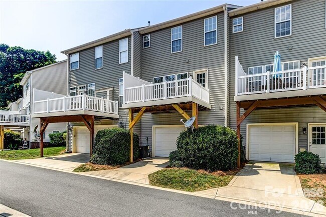 Building Photo - 19030 Natalie Michelle Ln