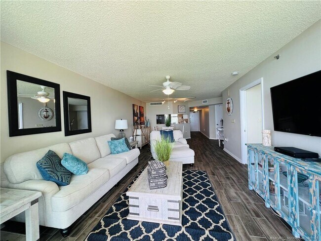 Building Photo - 8880 S Ocean Dr