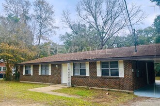 Building Photo - Newly Remodeled 4 Bed 1 Bath House in Mobile!!