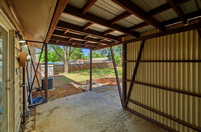 Building Photo - $1,895.95, 3-bed, 2-bath, located in Colorado Springs with Central AC.