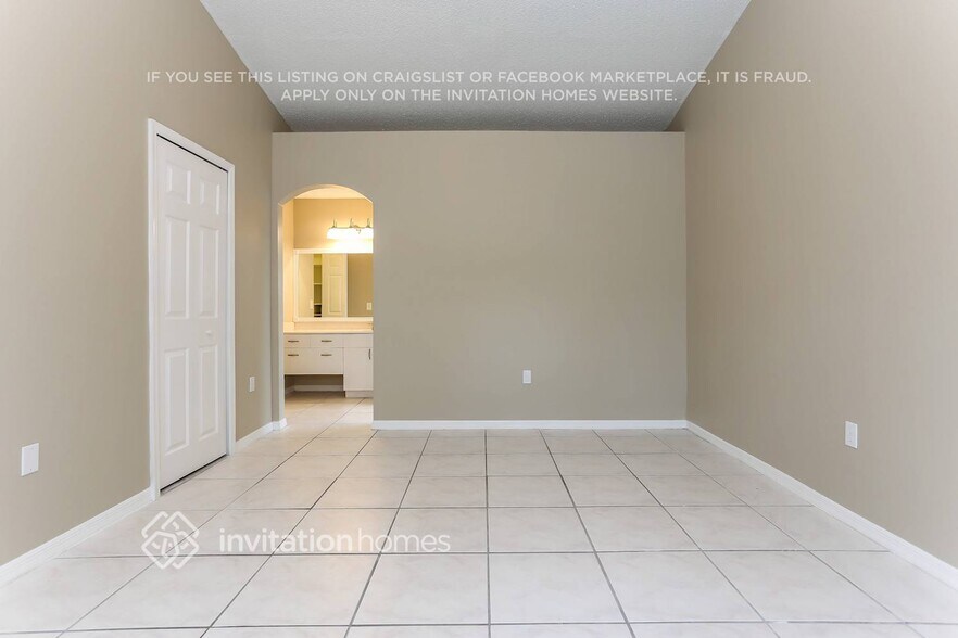 Building Photo - 16122 SW 79th Terrace