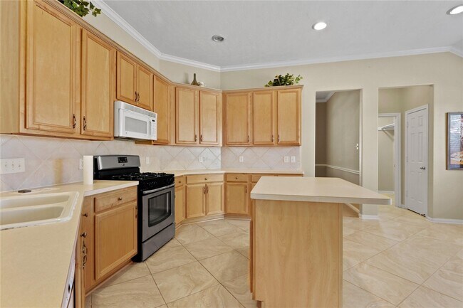 Building Photo - 10311 Sawyers Crossing Ln