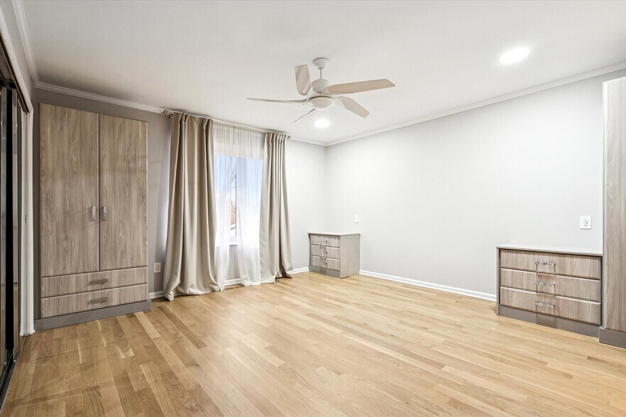 Building Photo - 42 Golf Club Dr