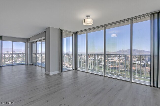 Building Photo - 3111 Bel Air Dr