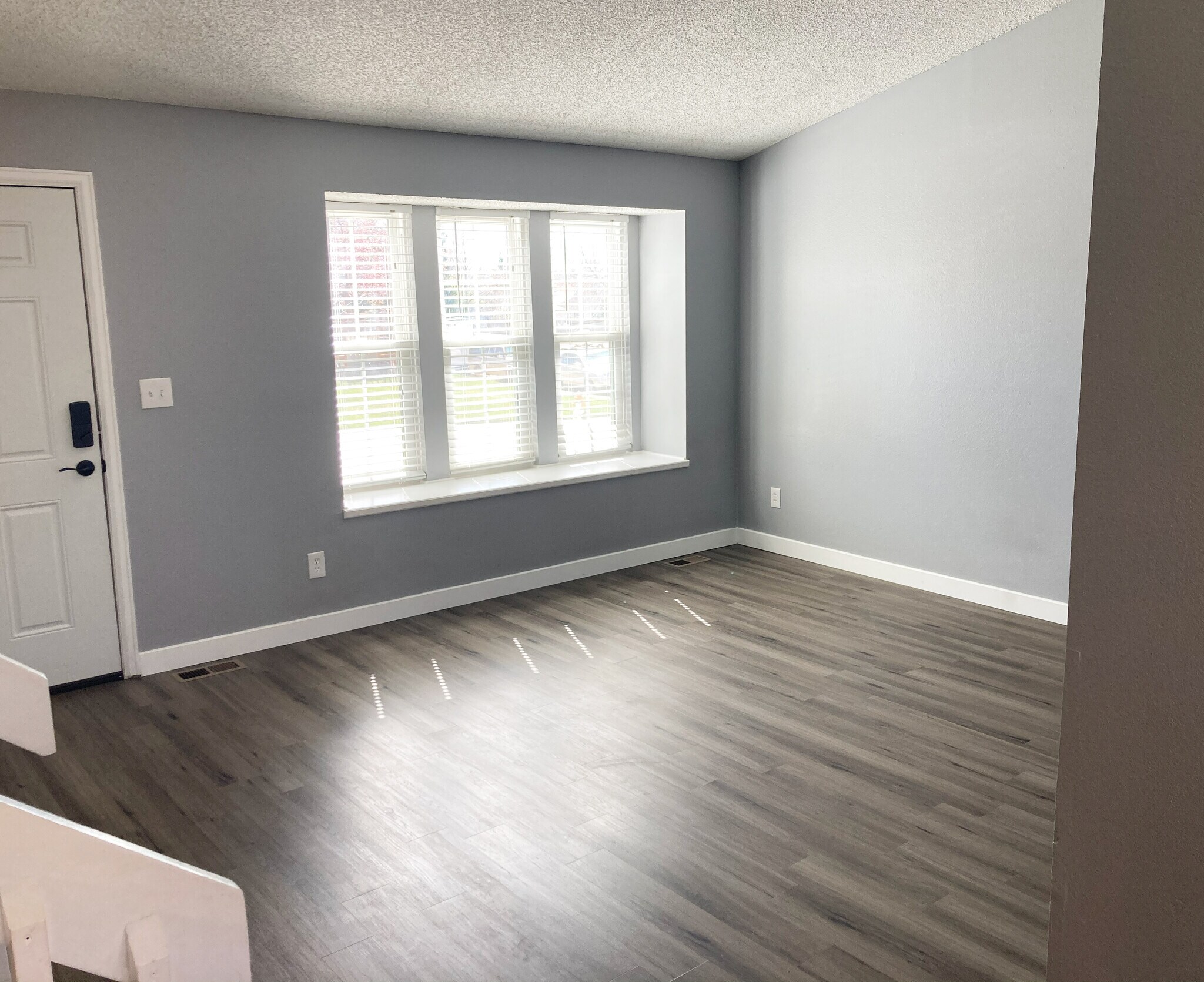 Livingroom - 8033 S Garrison Way