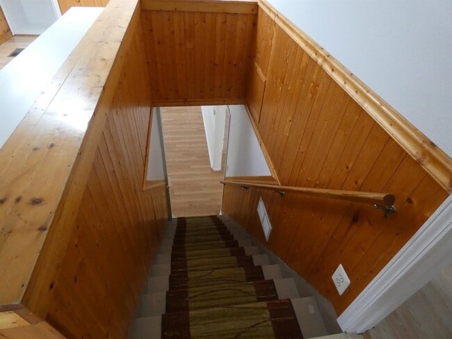 Building Photo - 26411 Belanger St