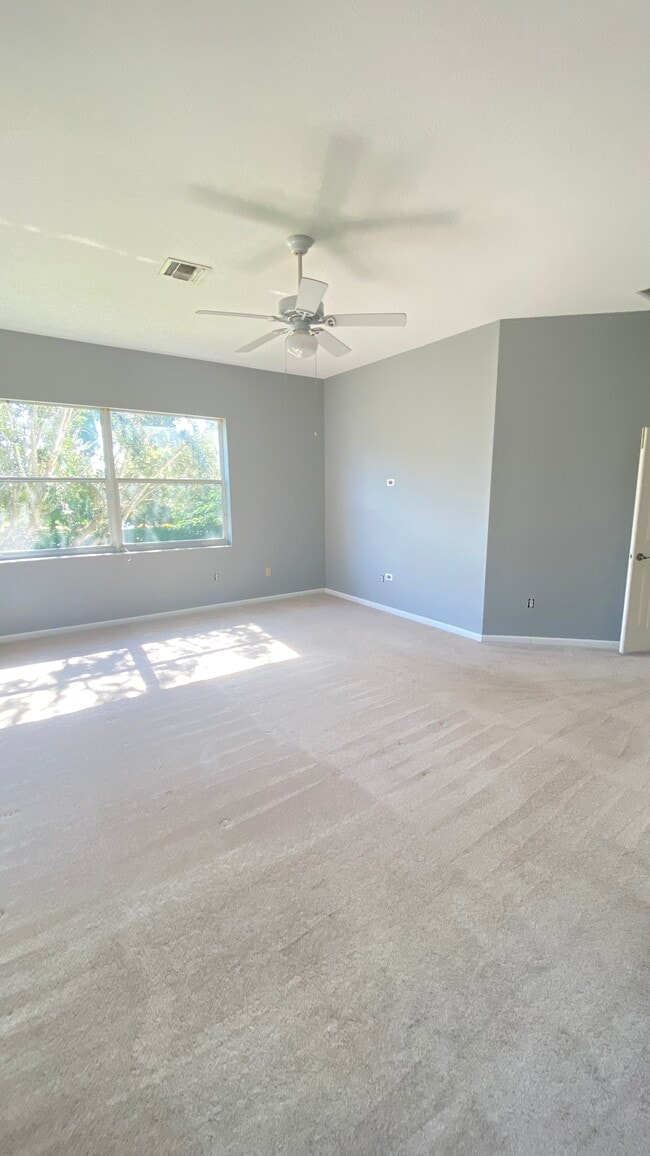 Building Photo - 9814 Shepard Pl