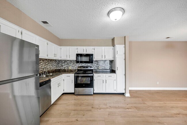 Building Photo - bg0724