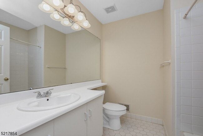 Building Photo - 118 Constitution Way