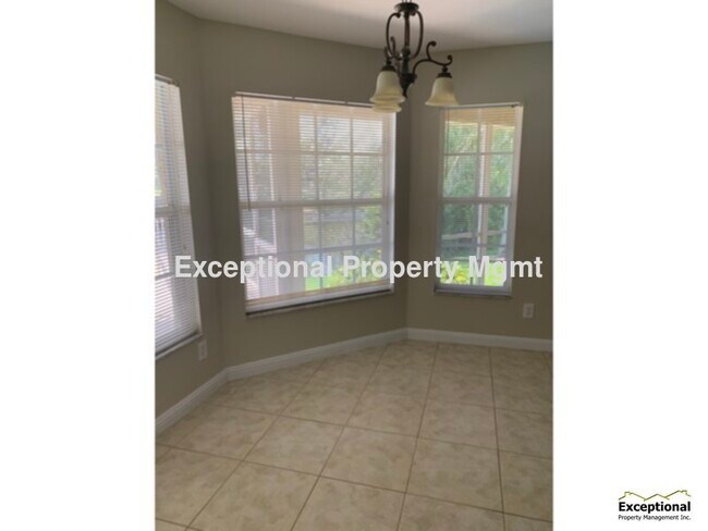 Building Photo - Beautiful 3 bedroom 2 bath Gulf Access Pool home SW Cape Lawn and Pool Svc Included