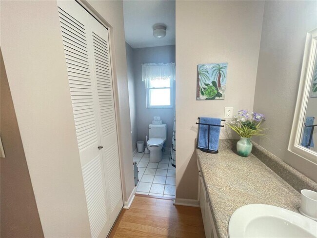 Building Photo - 301 Faircross Cir