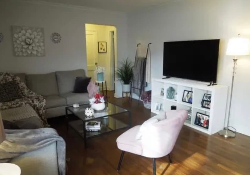 Building Photo - 21 Troy Dr