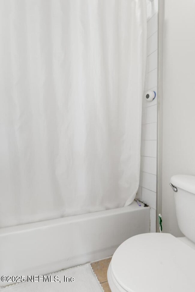 Building Photo - 3139 Ashgrove Rd