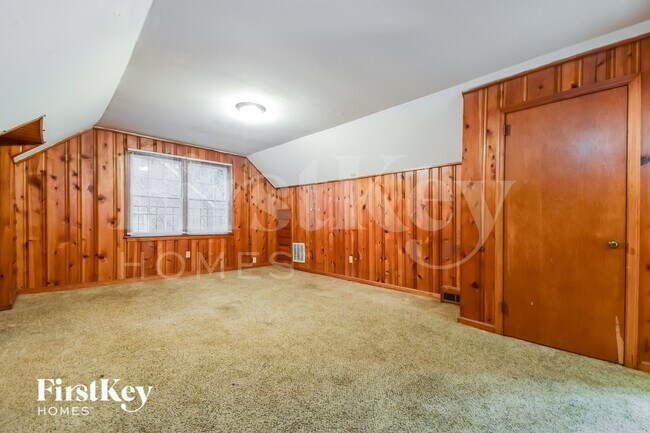 Building Photo - 1655 Altadena Pl SW