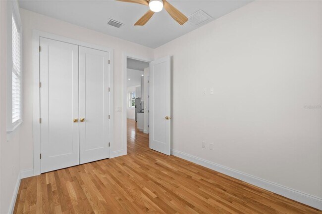 Building Photo - 1631 31st Ave N