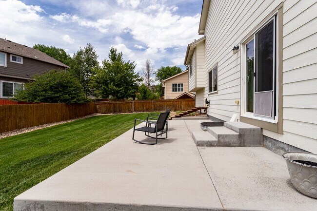 Building Photo - Spacious Corner Lot Gem in Ridgeview at St...