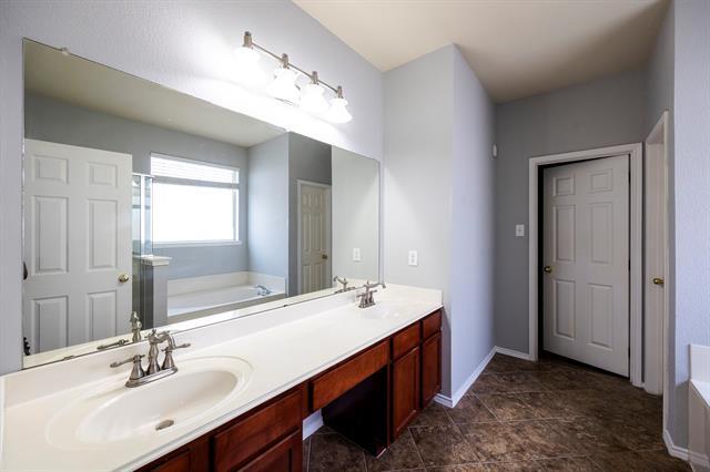 Building Photo - 6308 Lambeau Ct