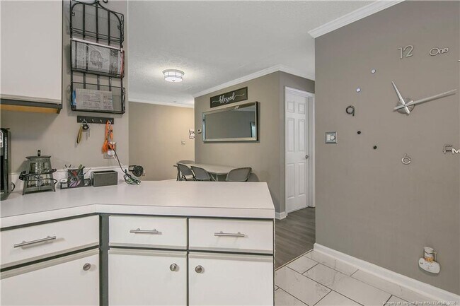 Building Photo - 2 Bedrooms 2 Bathrooms Condo