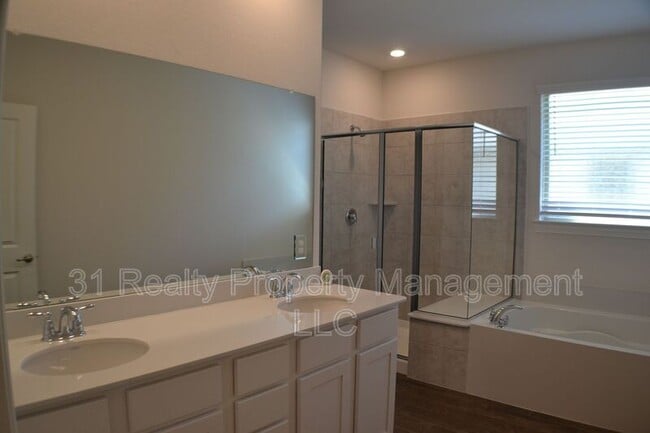 Building Photo - 6105 Cheshire St