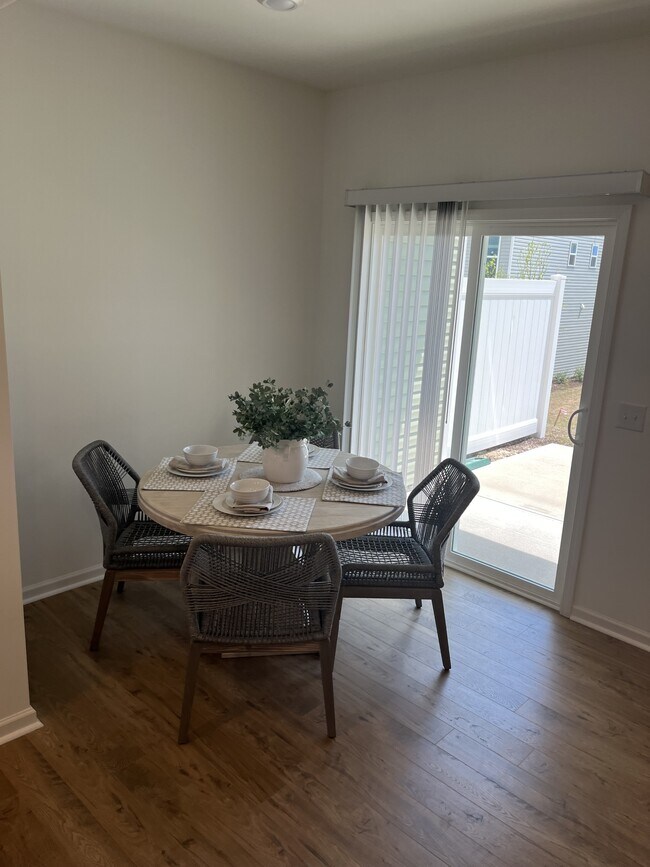 Building Photo - 230 1st St