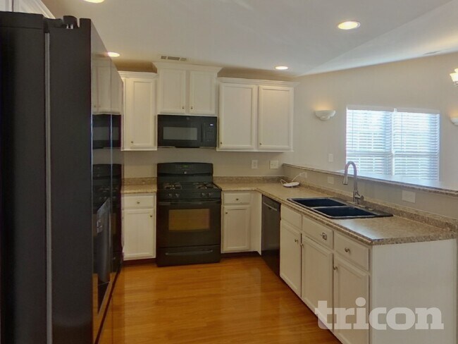 Building Photo - 4296 Tucker Chase Drive