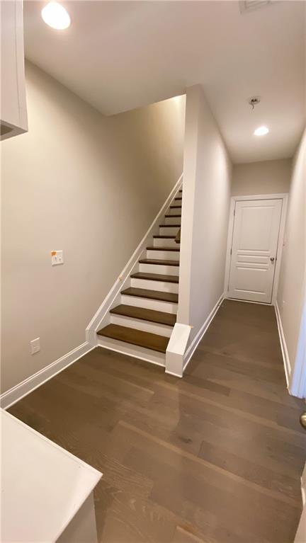 Building Photo - 4426 Kerrington Ave