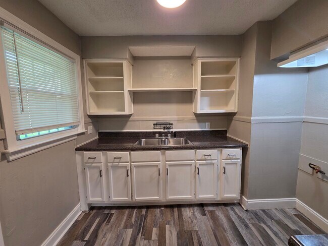 Building Photo - 3614 Mary Cove