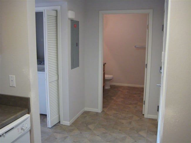 Open Entry way - The Orchards at Wildewood Apartments