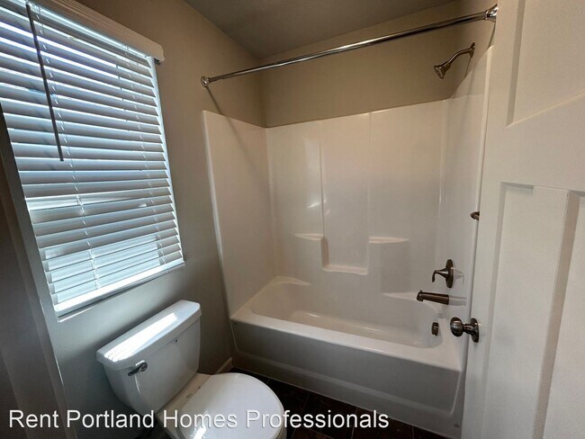 Building Photo - 4 br, 2.5 bath House - 31482 NW Turel Drive