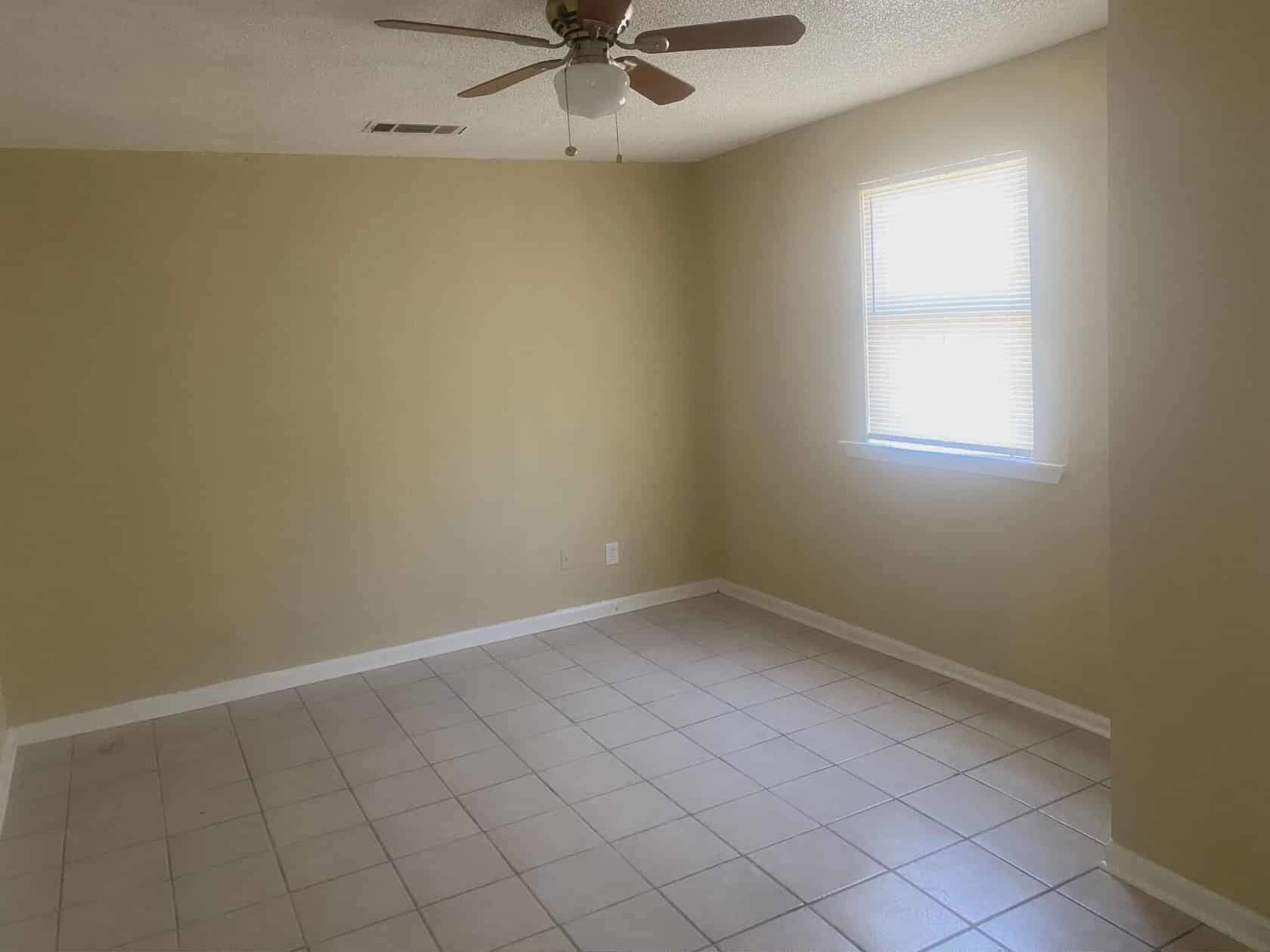 Building Photo - 95 W Mallory Ave