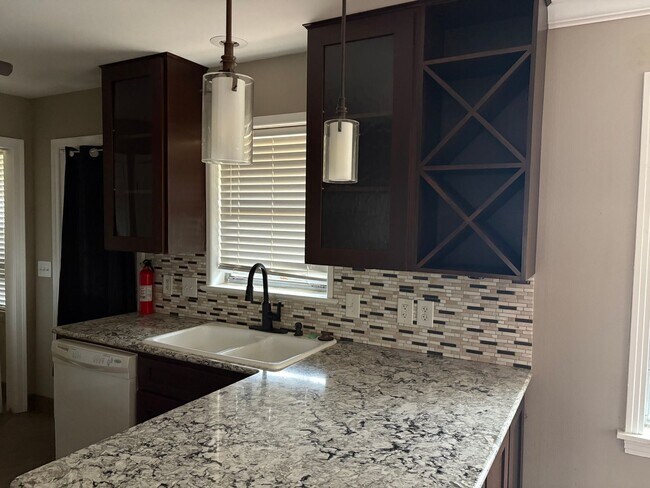 Building Photo - Great North Shreveport Home