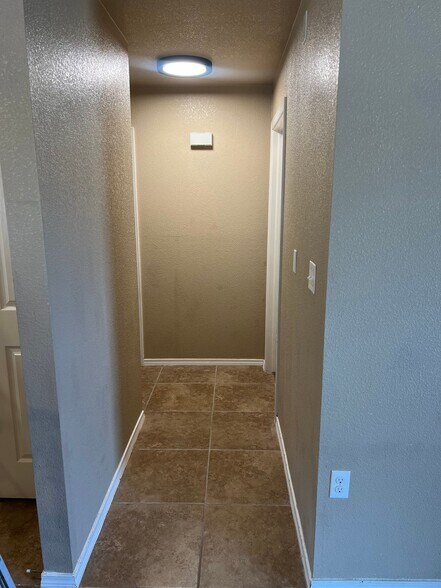 Building Photo - 12037 Copper Mine Ln