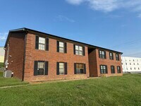 Building Photo - 121 N Brand St