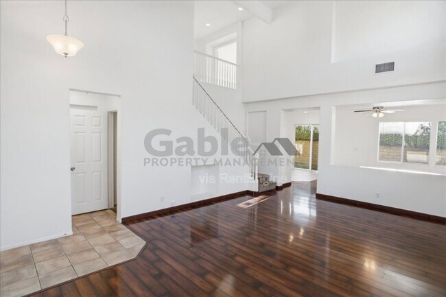 Building Photo - 28075 Daydream Way