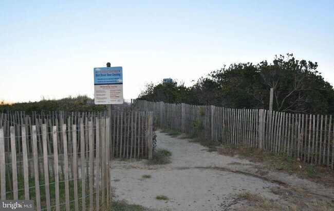 Building Photo - 11 91st St