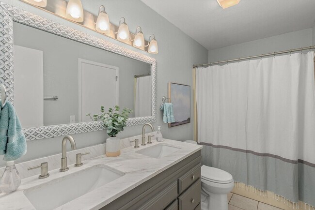 Building Photo - 2 Felton Ln