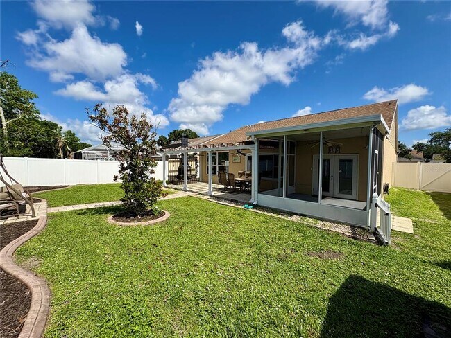Building Photo - 4652 56th Terrace E