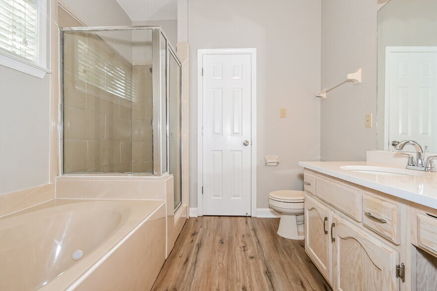 Building Photo - 8713 Citrus Bend Dr