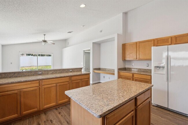 Building Photo - 622 Delancey Dr