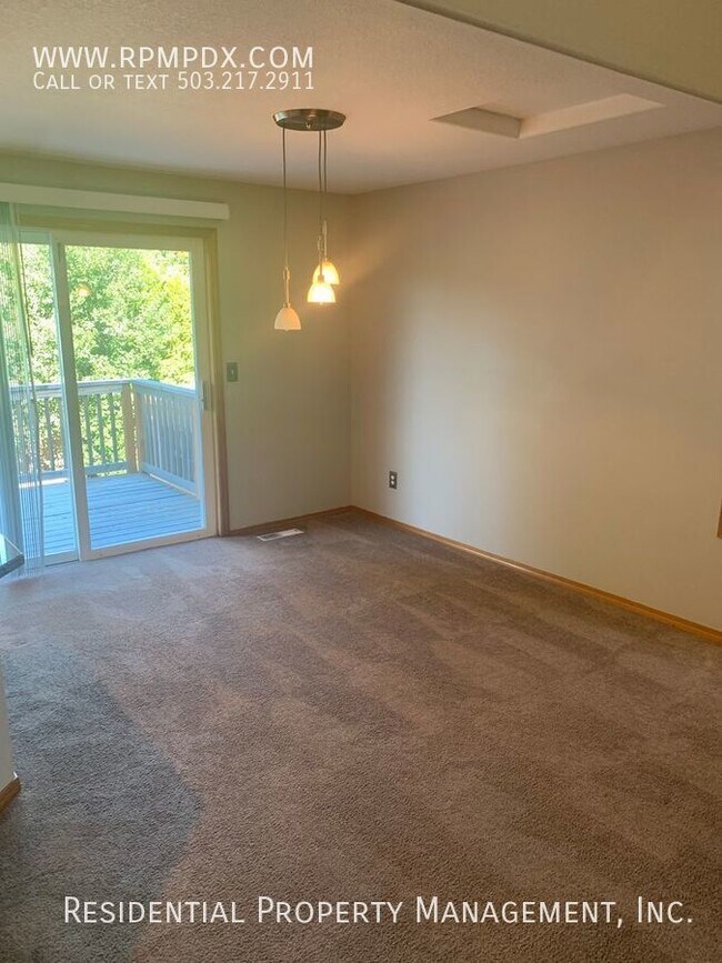 Building Photo - Refreshed Rental Rate - Coveted Sherwood H...