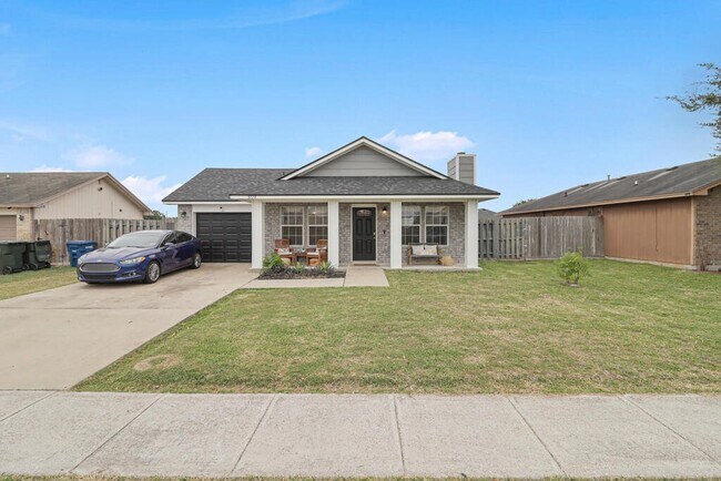 Building Photo - 5725 Ventura Ln