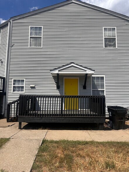 Primary Photo - 930 Shelby Pkwy