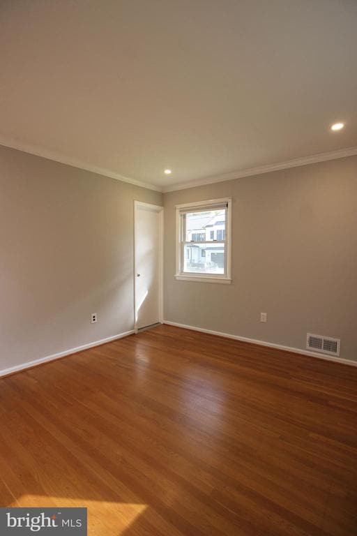 Building Photo - 102 Yeonas Dr SE