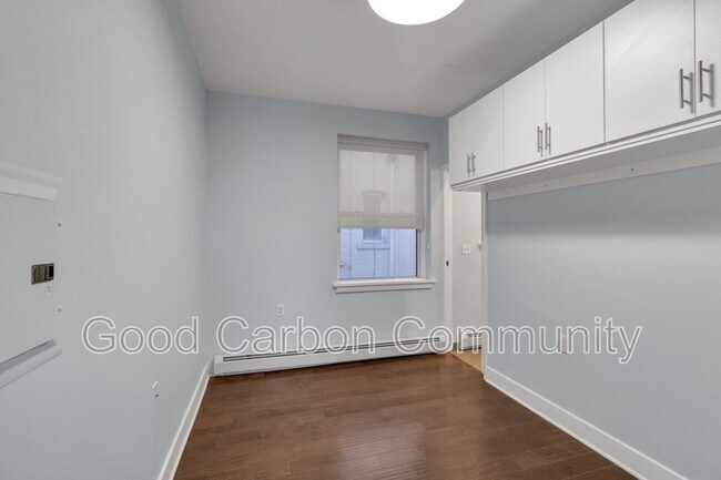 Building Photo - 401 Delaware Ave