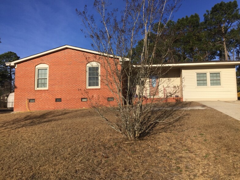 Building Photo - 1722 Shiloh Dr