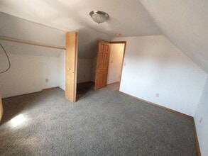 Building Photo - 8th St Virginia