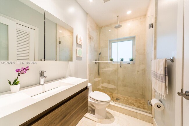 Building Photo - 1315 San Ignacio Ave